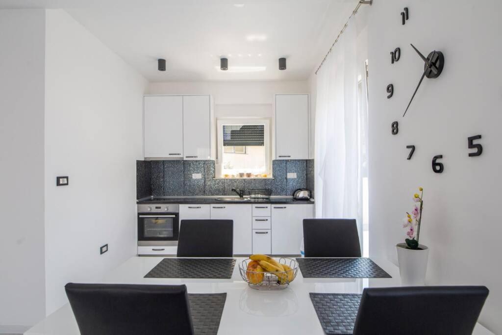 Holiday House Gavran 보디체 외부 사진